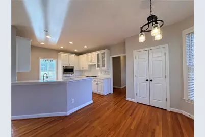 425 Arbor Creek Overlook, Roswell, GA 30076 - Photo 9