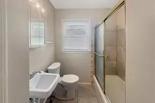 514 Clover Dr, Buford, GA 30518 - Photo 9