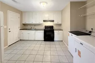 514 Clover Dr, Buford, GA 30518 - Photo 5