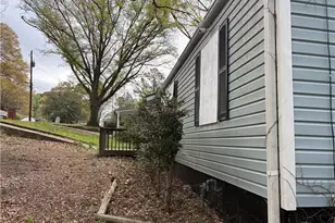 2550 Godfrey Dr NW, Atlanta, GA 30318 - Photo 3