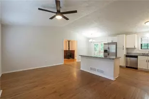 2423 Falcon Ct, Lawrenceville, GA 30043 - Photo 3