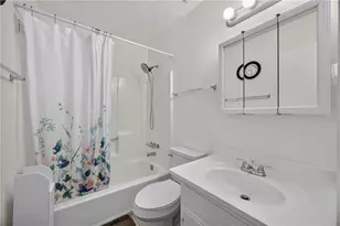 1019 Parkwest Ln, Stone Mountain, GA 30088 - Photo 19