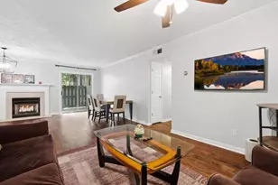 1402 N Crossing Dr NE, Atlanta, GA 30329 - Photo 5