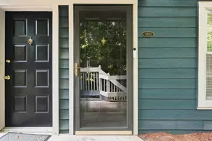 1402 N Crossing Dr NE, Atlanta, GA 30329 - Photo 19