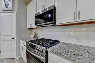 3240 Herald Dr, Scottdale, GA 30079 - Photo 9