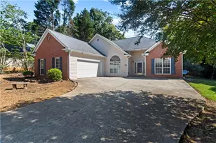 965 Dogwood Park Dr, Lawrenceville, GA 30046 - Photo 1