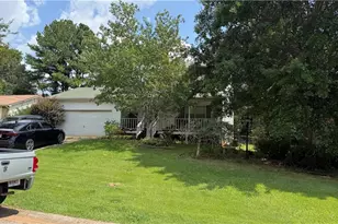 195 Kingsport Dr, Lawrenceville, GA 30046 - Photo 1