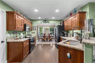 541 Greenridge Ln, Loganville, GA 30052 - Photo 5