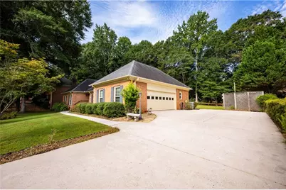 341 Chesterfield Road, Bogart, GA 30622 - Photo 9