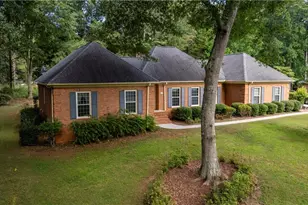 341 Chesterfield Rd, Bogart, GA 30622 - Photo 1