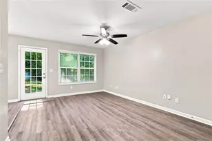 4421 Wallace Circle, Snellville, GA 30039 - Photo 5