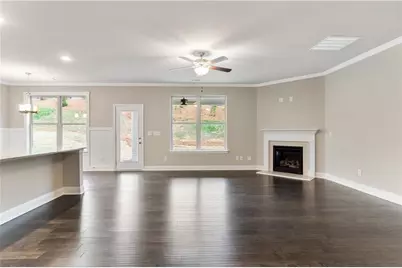 5984 Spring Way, Stonecrest, GA 30038 - Photo 5