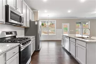 5984 Spring Wy, Stonecrest, GA 30038 - Photo 9