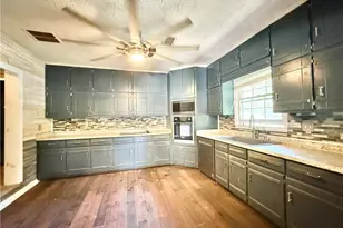6371 Washington St, Union City, GA 30291 - Photo 5