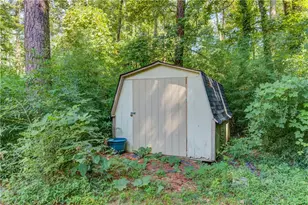 1162 Melton Dr SW, Lilburn, GA 30047 - Photo 47