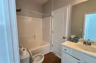 1129 Ida Woods Ct, Lawrenceville, GA 30045 - Photo 13
