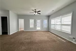 1129 Ida Woods Ct, Lawrenceville, GA 30045 - Photo 9