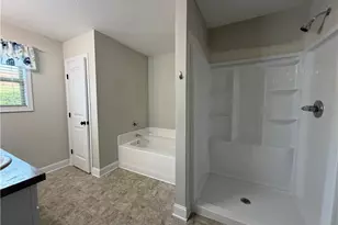 700 River Mist Cir, Jefferson, GA 30549 - Photo 17