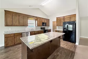 700 River Mist Cir, Jefferson, GA 30549 - Photo 7