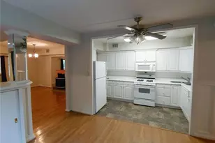 76 Laurel Forest Cir NE, Atlanta, GA 30342 - Photo 9