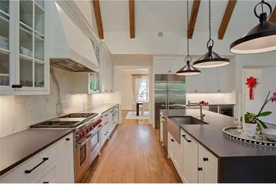 840 Kenry Court, Atlanta, GA 30342 - Photo 33