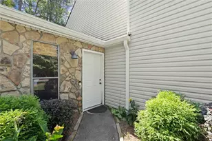 2272 Macby Dr, Marietta, GA 30066 - Photo 5