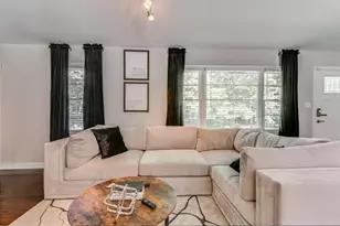 3305 Flowers Dr, College Park, GA 30337 - Photo 11