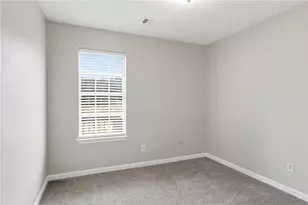 445 Buffington Dr, Union City, GA 30291 - Photo 11