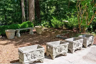 5506 Whitewood Court, Dunwoody, GA 30338 - Photo 43