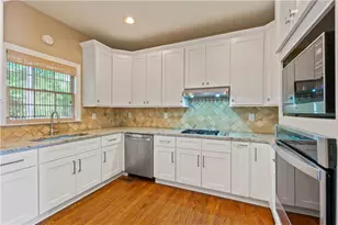 7205 Fawn Lake Dr, Alpharetta, GA 30005 - Photo 17