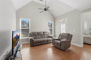 2985 Ivy Brook Ln, Buford, GA 30519 - Photo 19