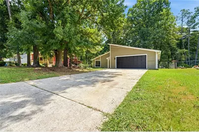 6350 Beethoven Circle, Riverdale, GA 30296 - Photo 3