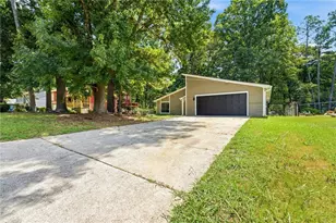 6350 Beethoven Cir, Riverdale, GA 30296 - Photo 3