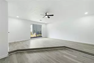 6350 Beethoven Cir, Riverdale, GA 30296 - Photo 15