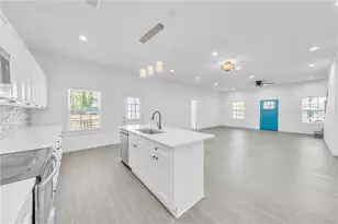 1136 Oak Knoll Terrace SE, Atlanta, GA 30315 - Photo 13