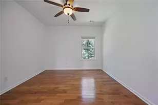 3936 Dahlwiny Ct, Sandy Springs, GA 30350 - Photo 33