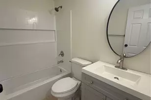 4366 Hopkins Lake Dr, Duluth, GA 30096 - Photo 29
