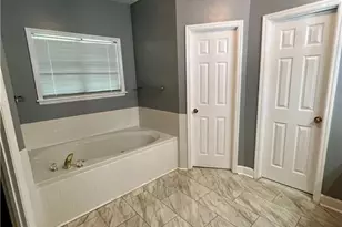 218 Hummingbird Ln, Albany, GA 31707 - Photo 7