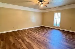 218 Hummingbird Ln, Albany, GA 31707 - Photo 5