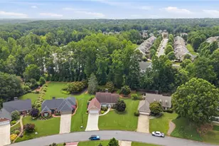 345 N Farm Dr, Alpharetta, GA 30004 - Photo 35