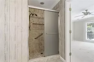 345 N Farm Dr, Alpharetta, GA 30004 - Photo 21