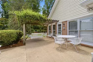 345 N Farm Dr, Alpharetta, GA 30004 - Photo 31