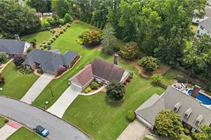 345 N Farm Dr, Alpharetta, GA 30004 - Photo 33