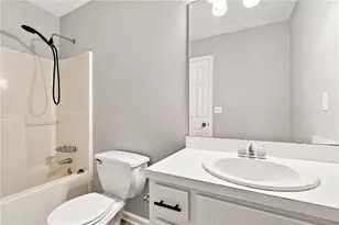 3949 Edgebrook Dr, Flowery Branch, GA 30542 - Photo 11