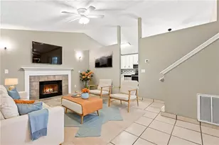 3949 Edgebrook Dr, Flowery Branch, GA 30542 - Photo 5