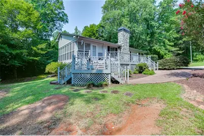 215 Heath Cove, Lavonia, GA 30553 - Photo 3