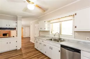 2426 Caladium Dr NE, Atlanta, GA 30345 - Photo 3