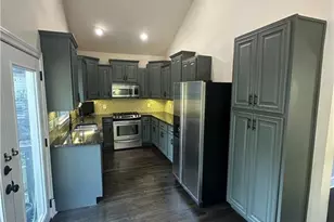 97 Rocky Ford Rd NE, Atlanta, GA 30317 - Photo 11