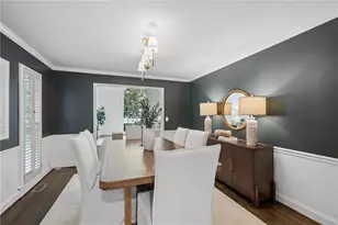 1175 Chalfont Walk NE, Atlanta, GA 30319 - Photo 7