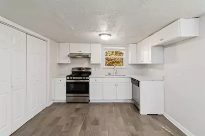 2725 Wildflower Lane, Snellville, GA 30039 - Photo 19